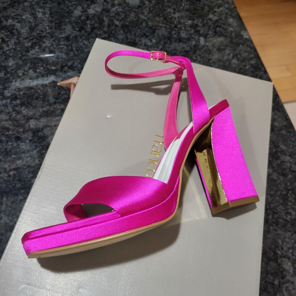 NIB Franco Sarto Womens Daffy Dress Sandal Bright Pink Satin size 9.5 M